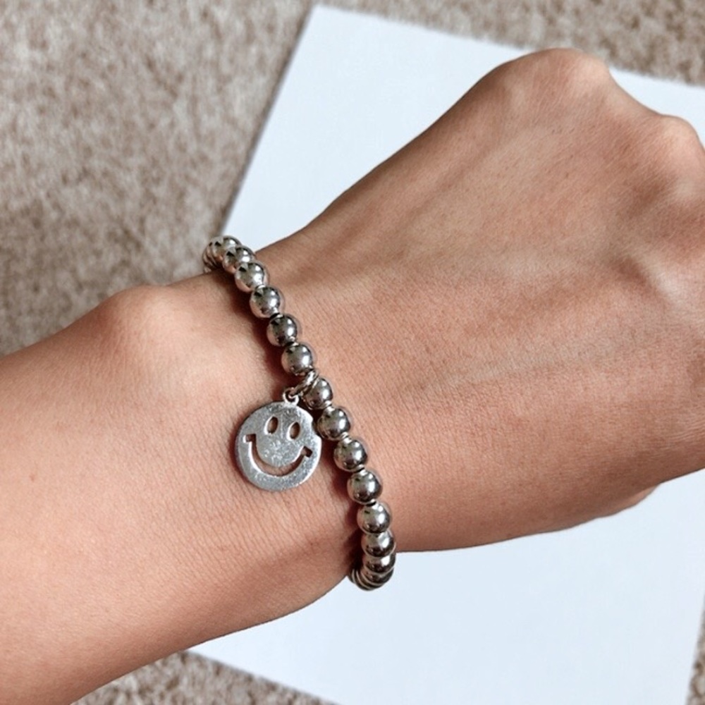 Smile bracelet